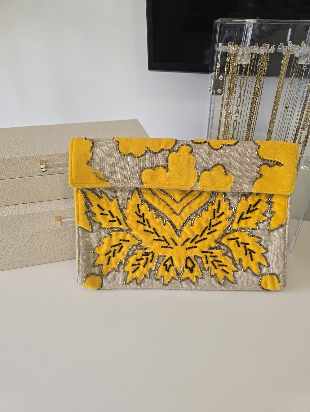Lulus Yellow Embroidered Clutch Bag - Women's Fashion - Picture 5 of 5